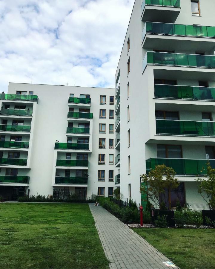 Shiraz Trio Apartament Warszawa Zewnętrze zdjęcie
